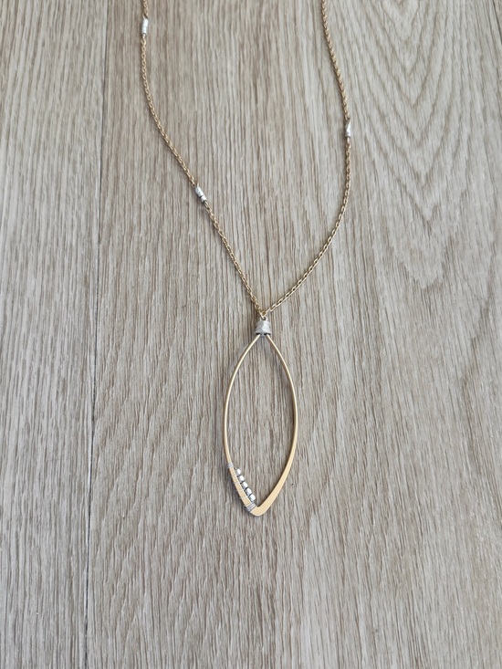 Not sure Jewelry - New Gold and Silver Tone Lightweight Pendant Long Chain Necklace 32” +Adjust